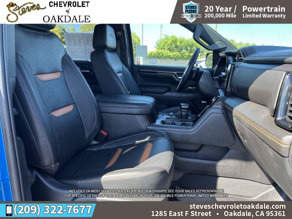 Used 2023 GMC Sierra 1500 AT4 w/ Technology Package AWD/4WD image 32