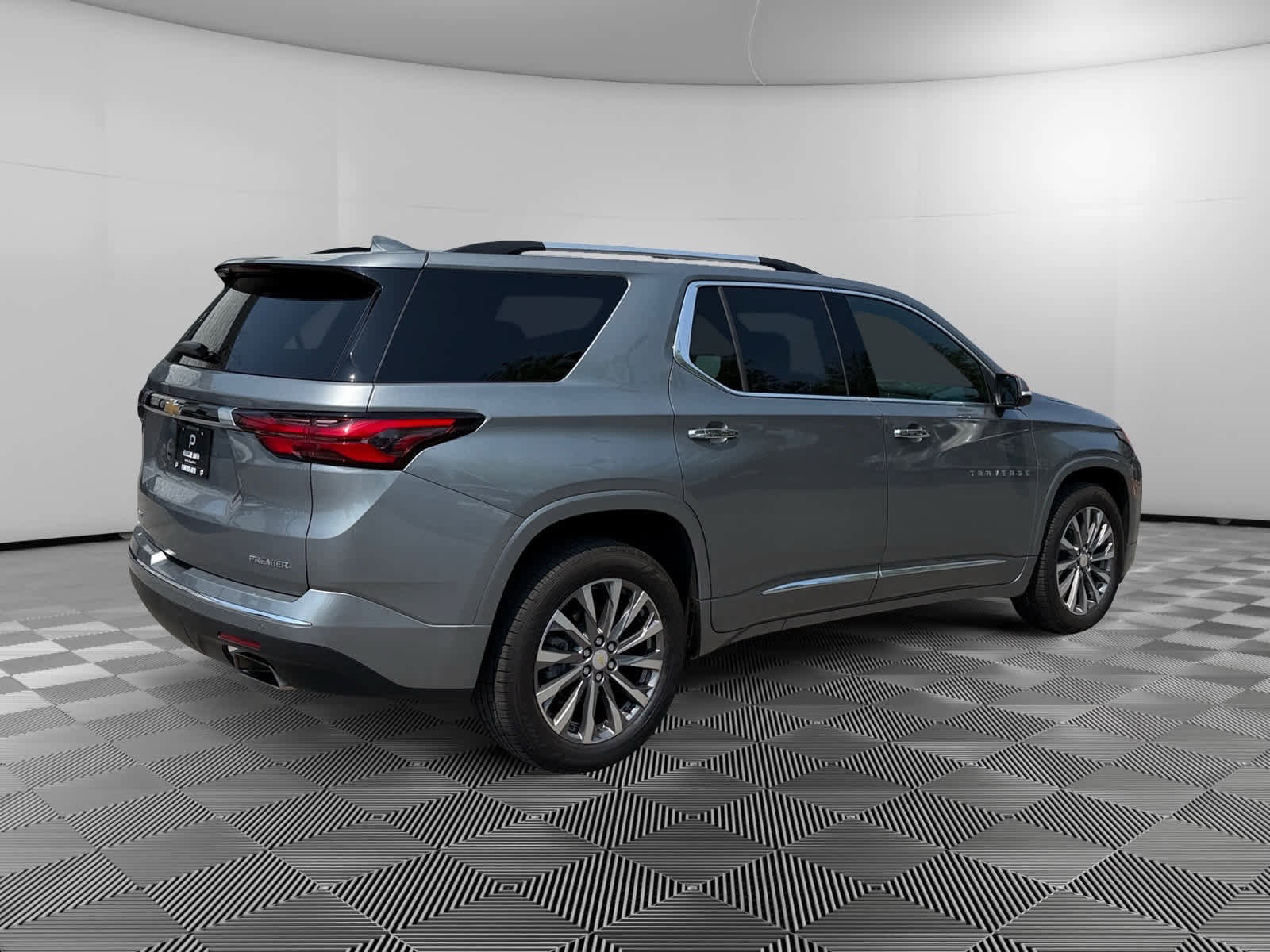 Used 2023 Chevrolet Traverse Premier AWD/4WD image 5