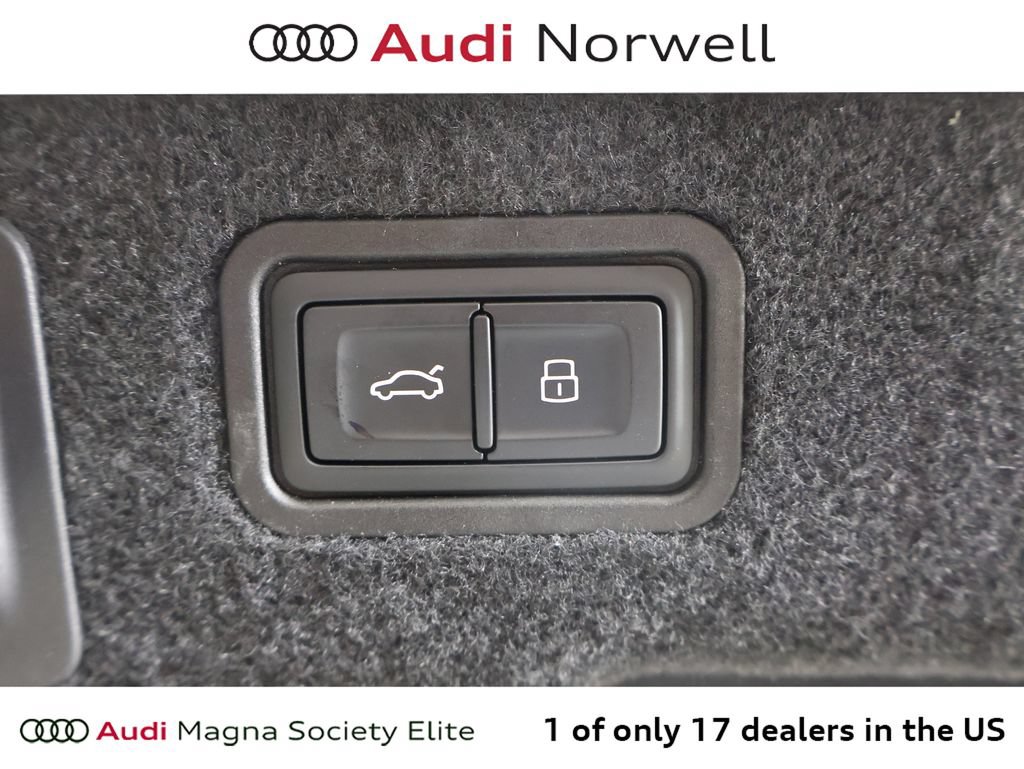 Used 2025 Audi A8 L 3.0T AWD/4WD image 16