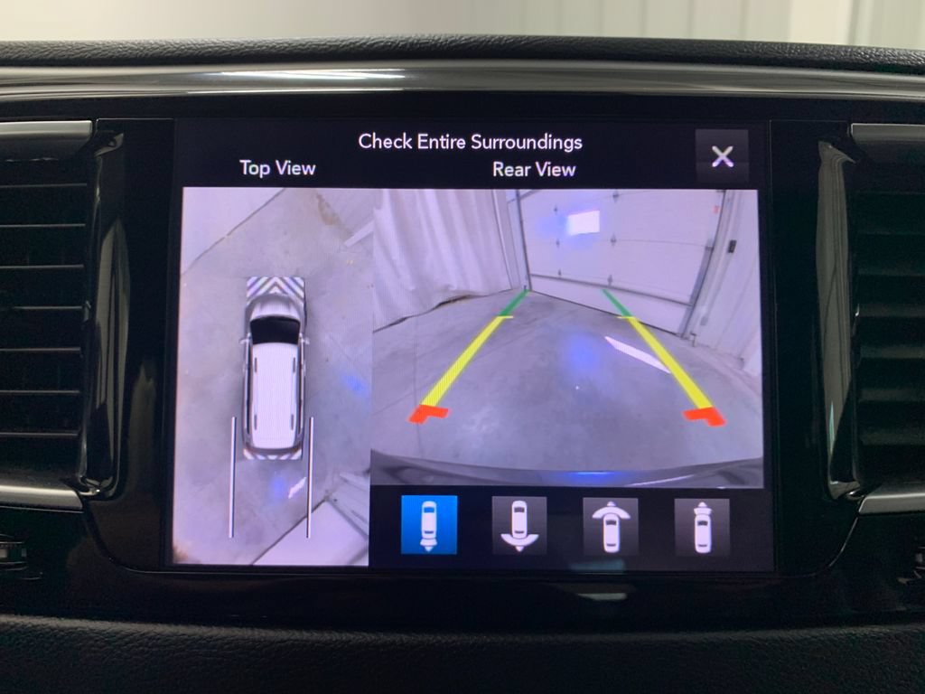 Used 2019 Chrysler Pacifica Touring-L Plus w/ Advanced Safetytec Group FWD image 33