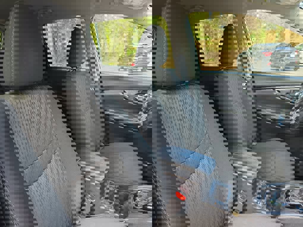 Used 2019 Nissan Rogue SV image 20