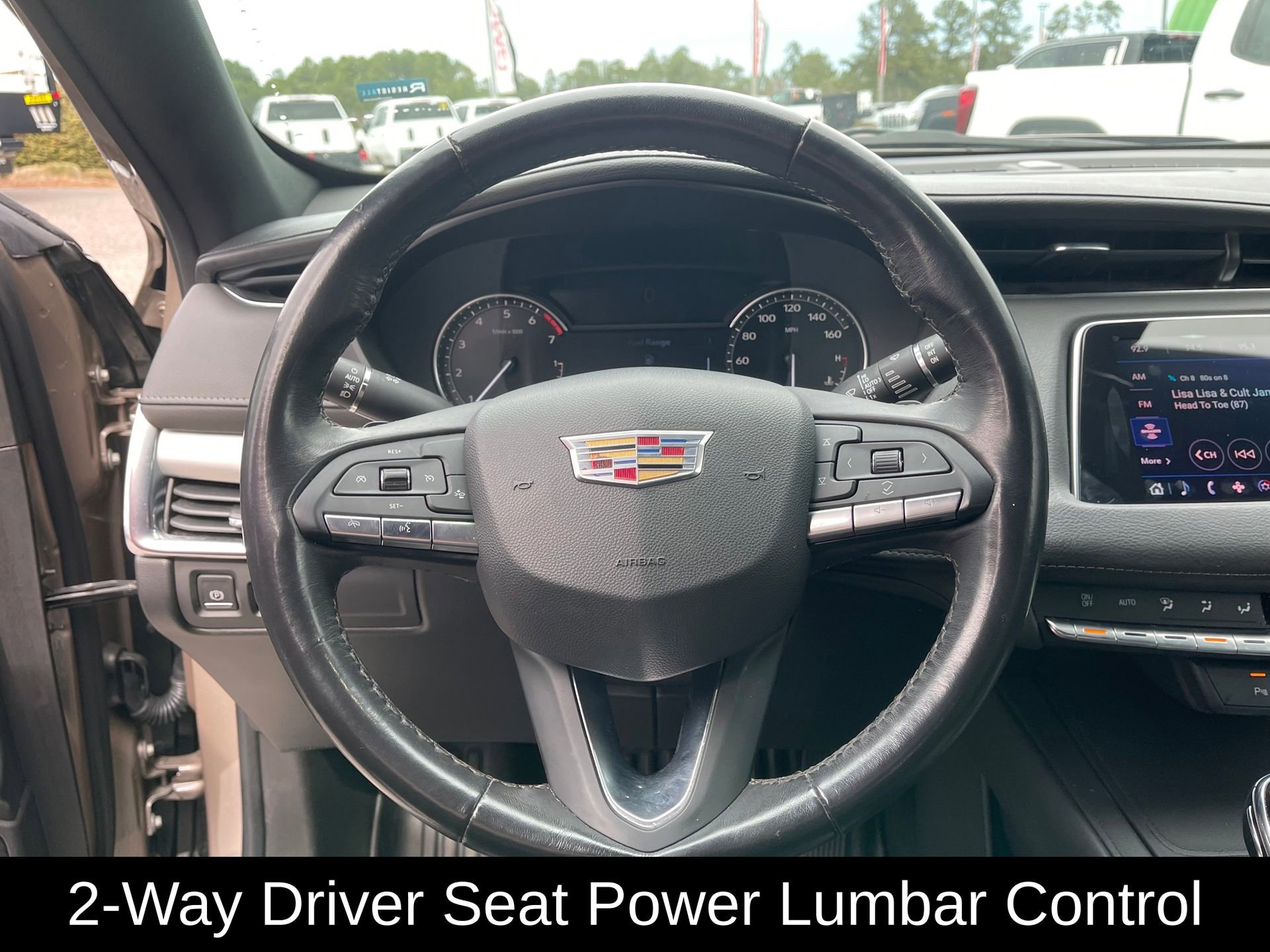 Used 2023 Cadillac XT4 Premium Luxury image 16