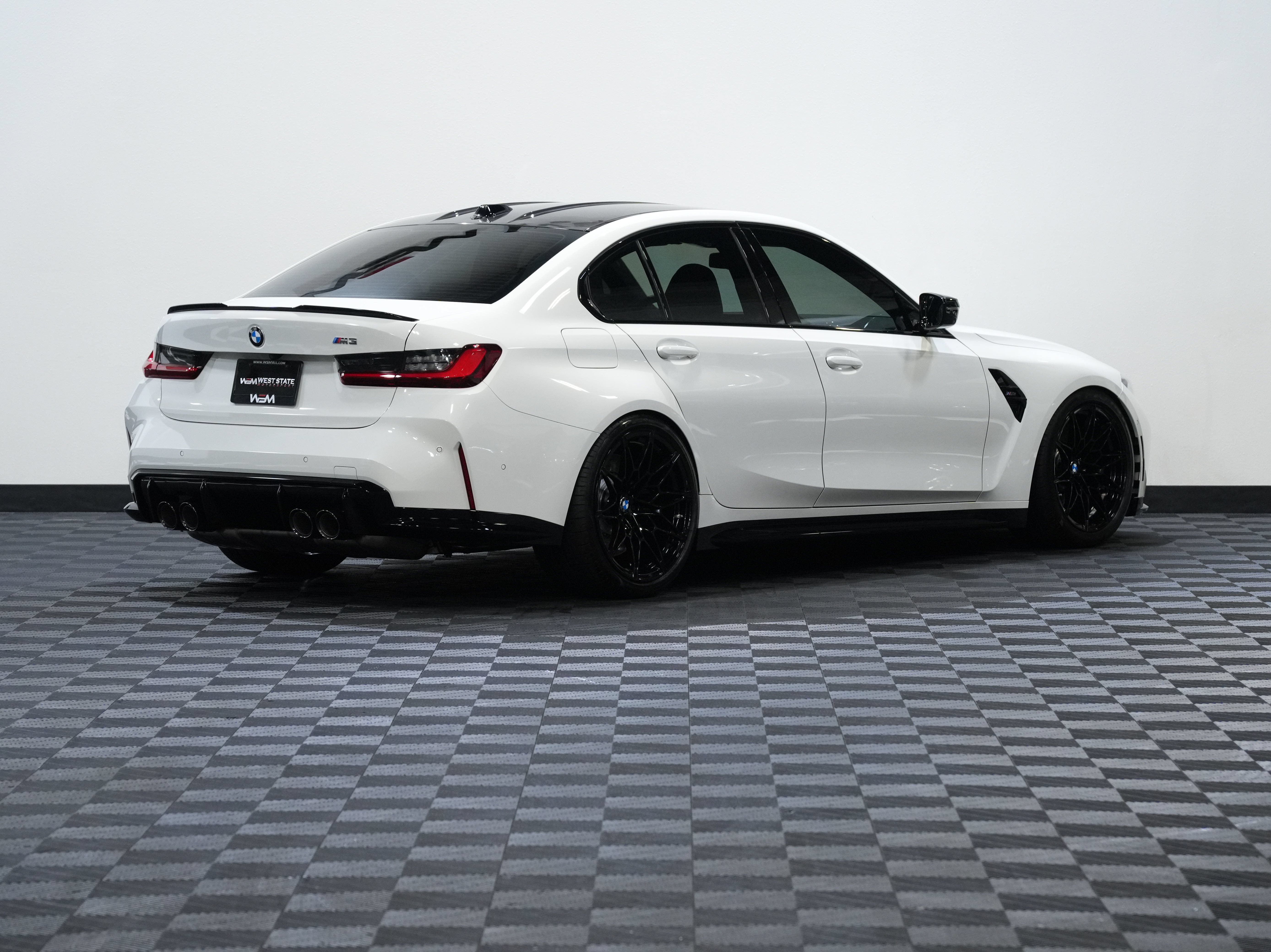 Used 2026 BMW M3 w/ Executive Package RWD image 6