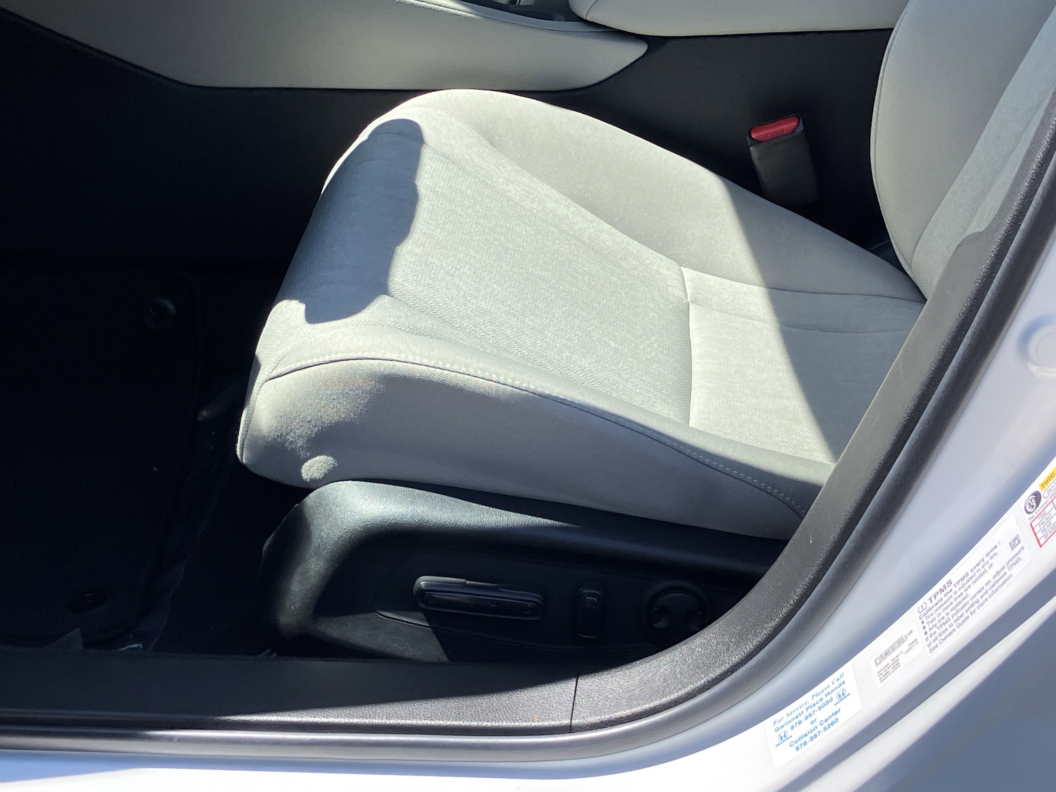 Used 2025 Honda Accord SE image 17