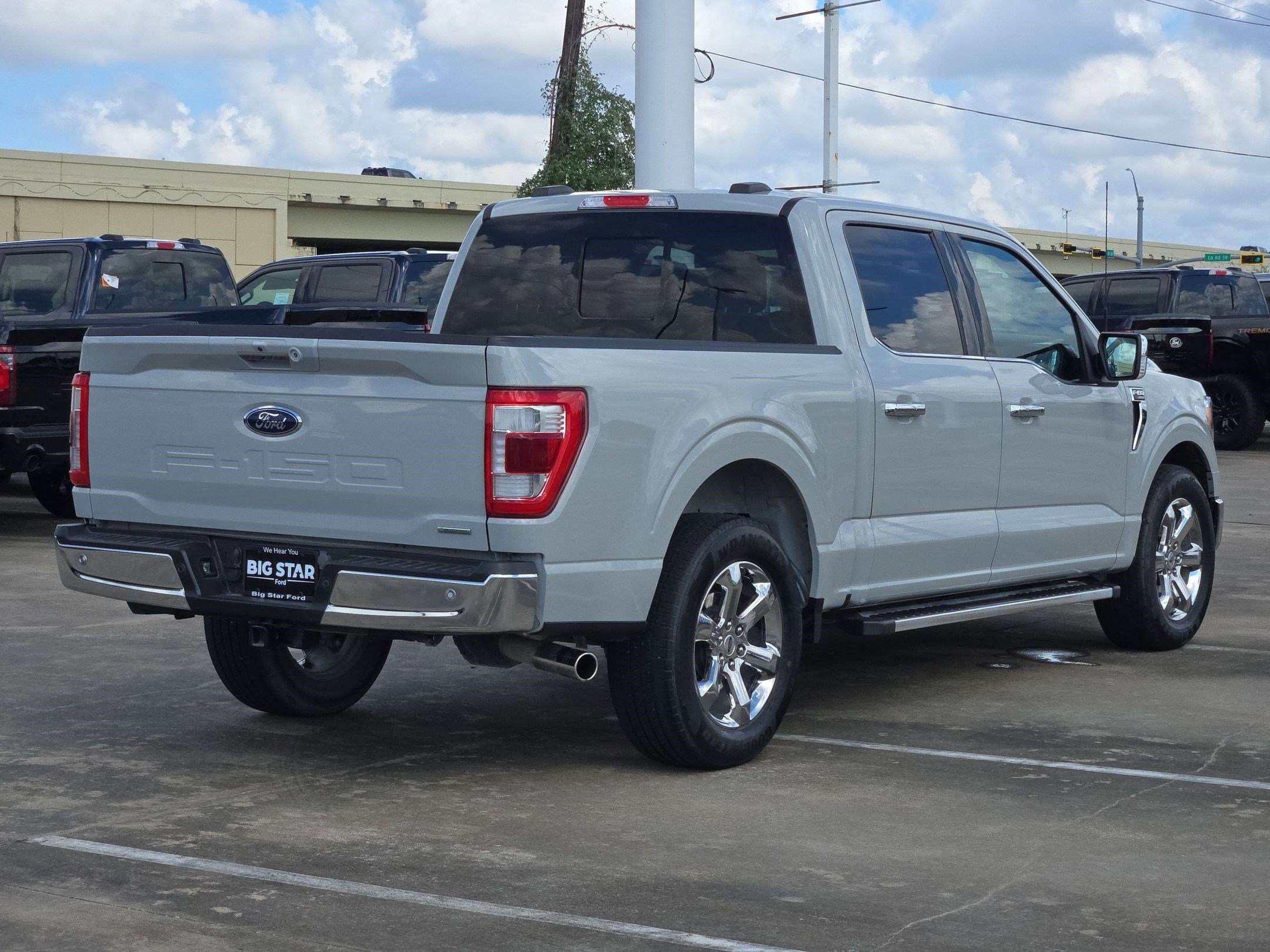Used 2023 Ford F150 Lariat RWD image 3