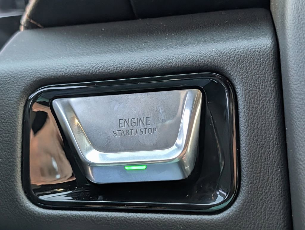 New 2026 GMC Yukon AT4 image 15