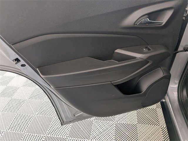 Certified 2025 Chevrolet Trax LT w/ LT Convenience Package image 26