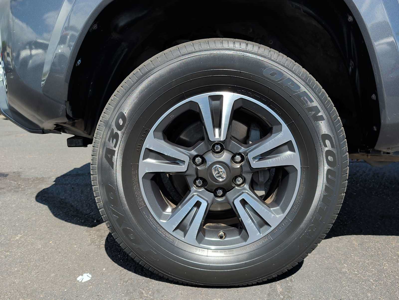 Used 2018 Toyota Tacoma TRD Sport RWD image 17