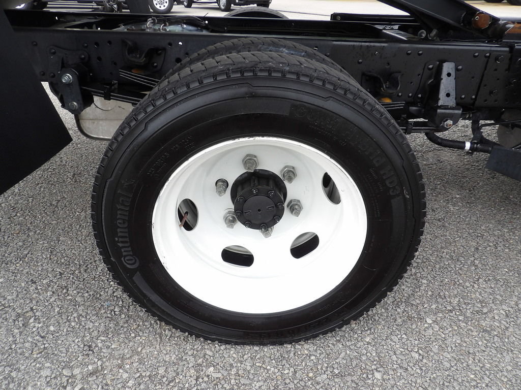 Used 2024 Chevrolet Low Cab Forward 5500HD RWD image 60
