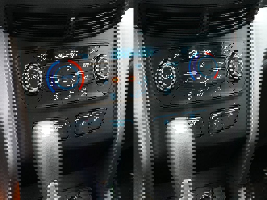 Used 2017 Ford Escape SE image 23