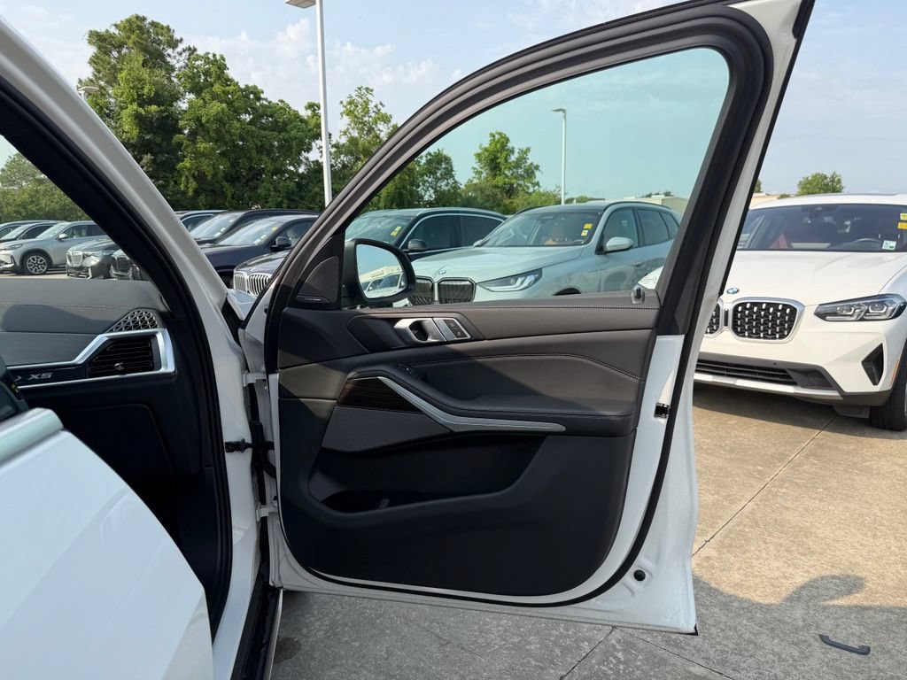 Certified 2024 BMW X5 xDrive40i w/ Premium Package AWD/4WD image 26
