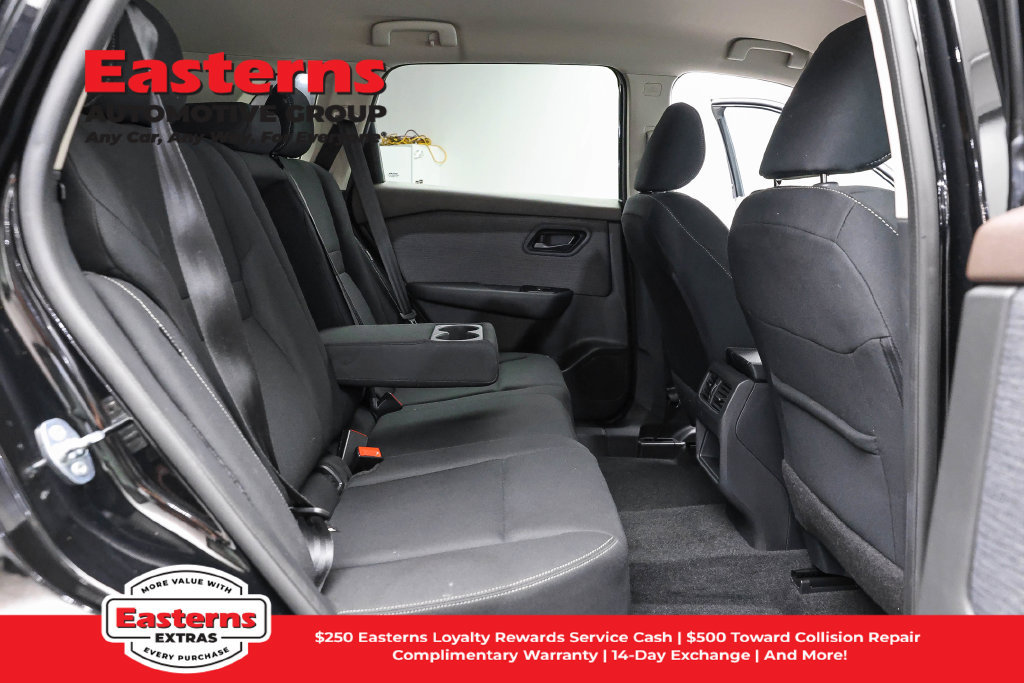Used 2023 Nissan Rogue S AWD/4WD image 24