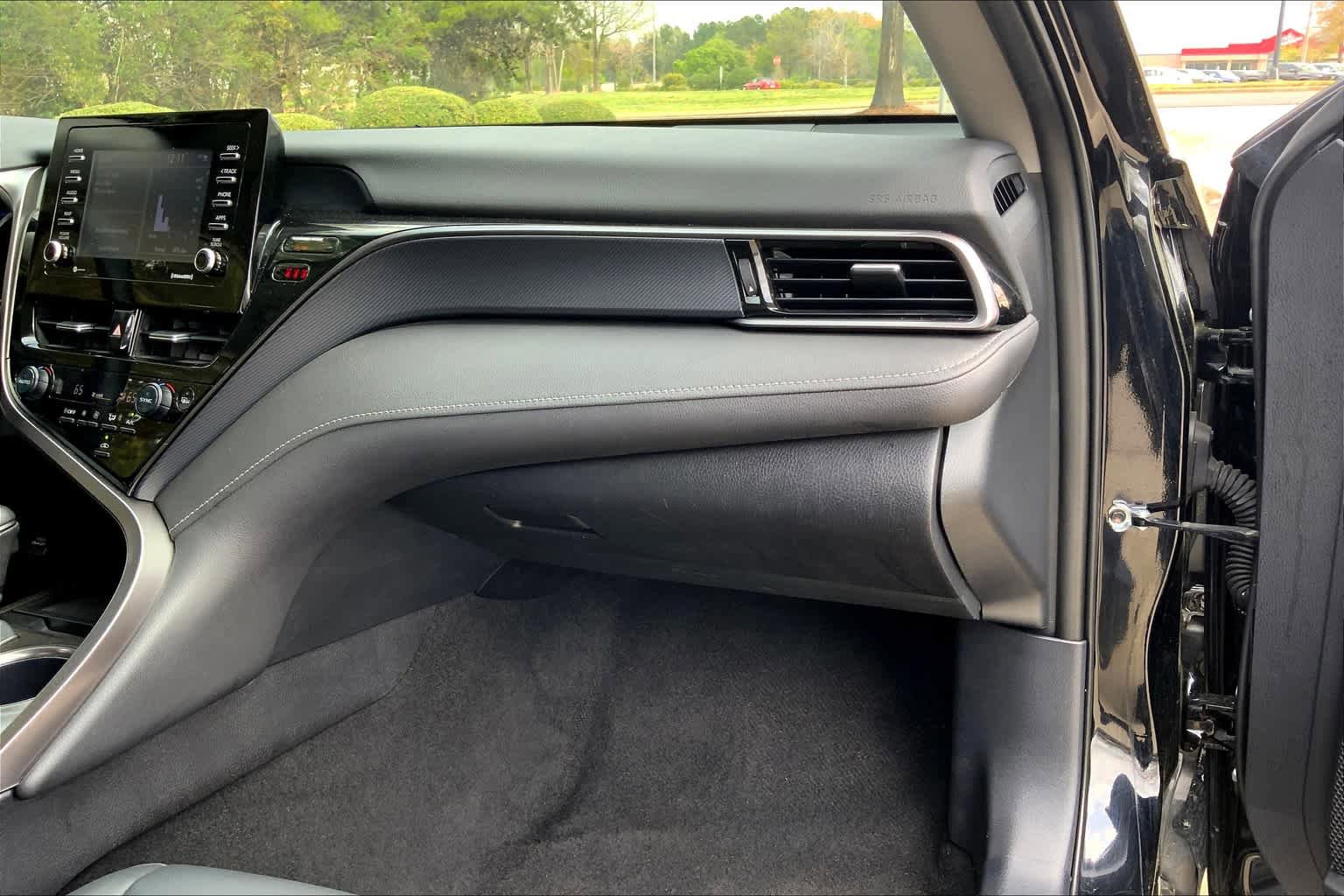 Used 2024 Toyota Camry SE FWD image 18
