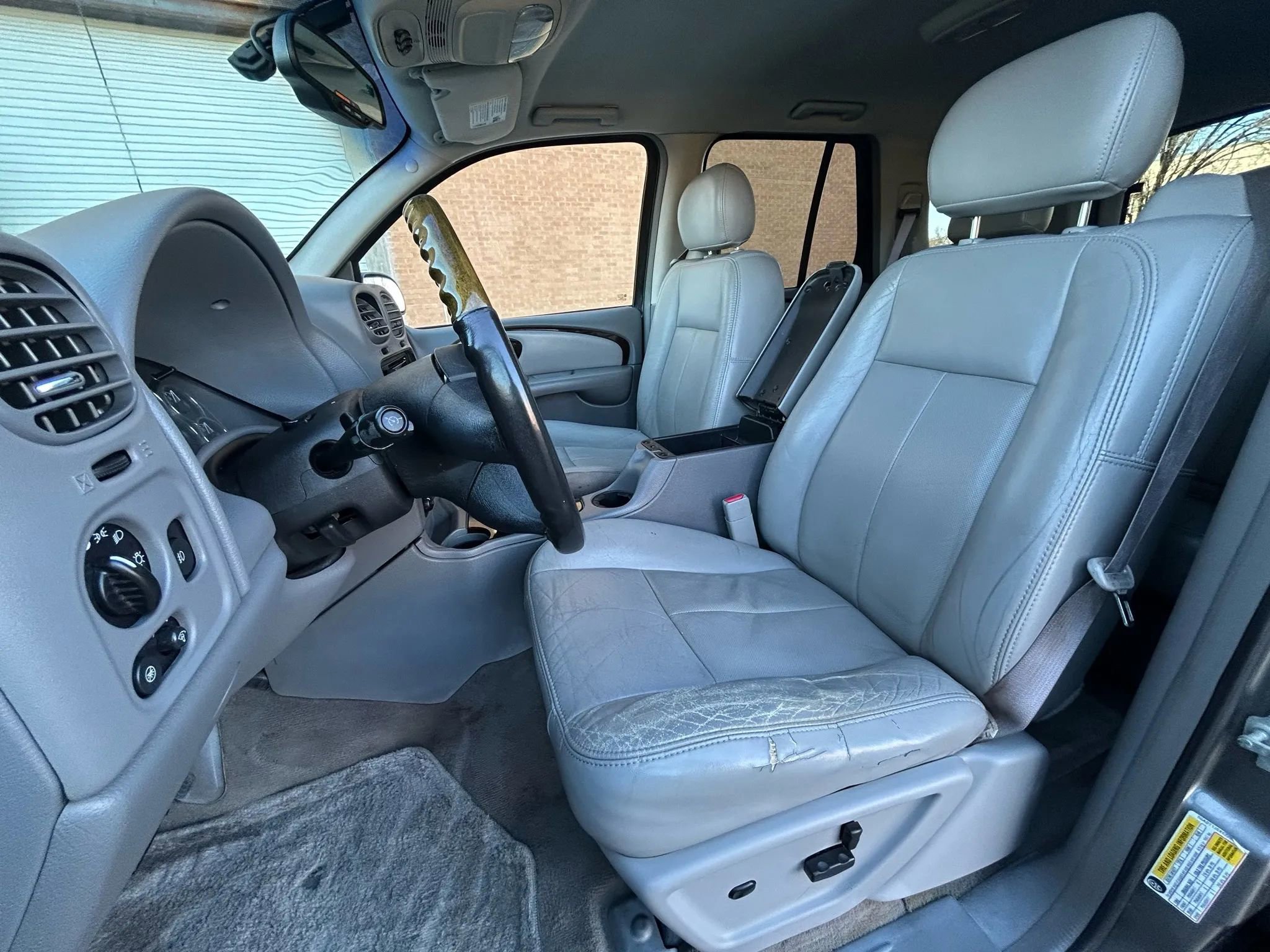 Used 2006 Buick Rainier CXL image 9