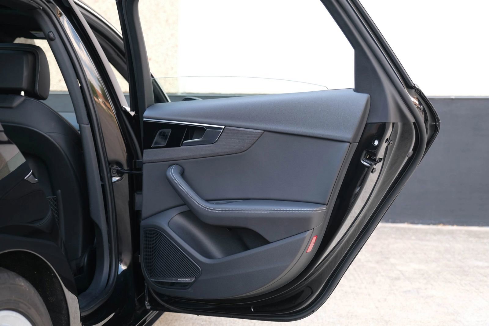 Used 2024 Audi A4 2.0T Premium Plus image 28