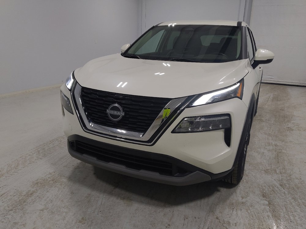 Used 2023 Nissan Rogue SV image 15