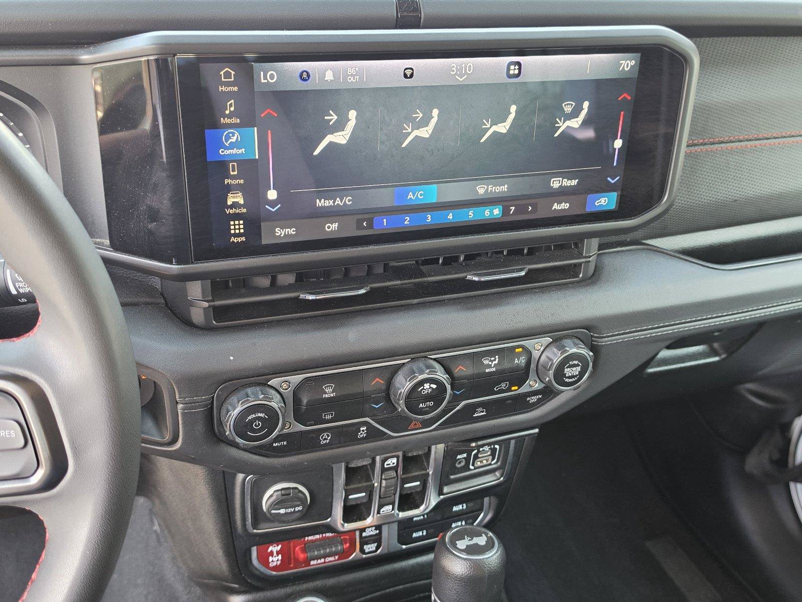 Used 2024 Jeep Wrangler Unlimited Rubicon AWD/4WD image 28