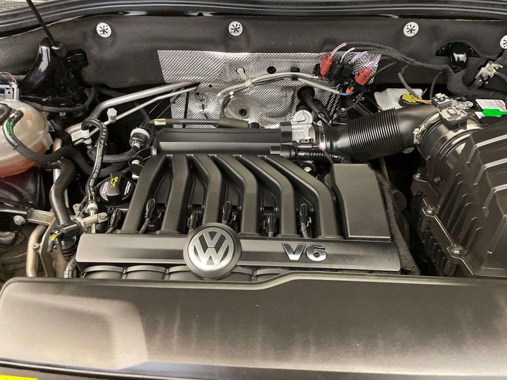 Used 2021 Volkswagen Atlas Cross Sport SE w/ V6 Towing Package FWD image 31