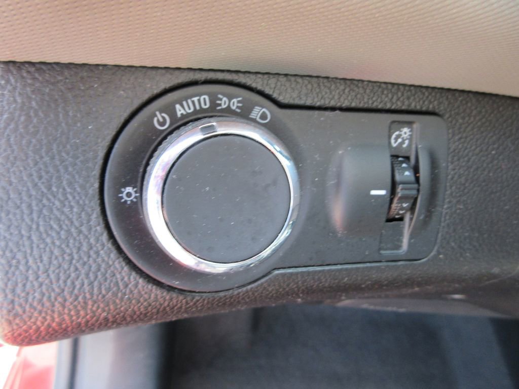 Certified 2017 Chevrolet Sonic Premier image 23