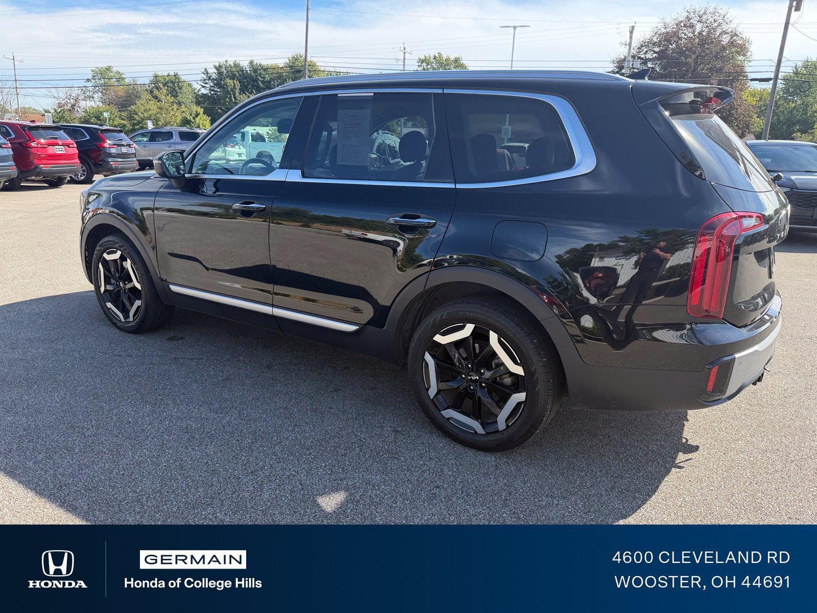 Used 2023 Kia Telluride S FWD image 10