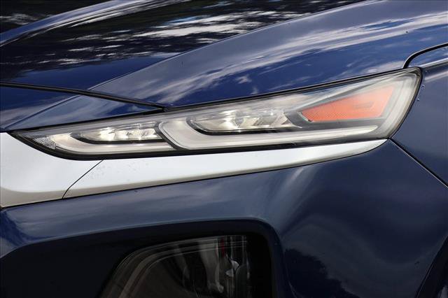 Used 2019 Hyundai Santa Fe SE w/ Cargo Package FWD image 10