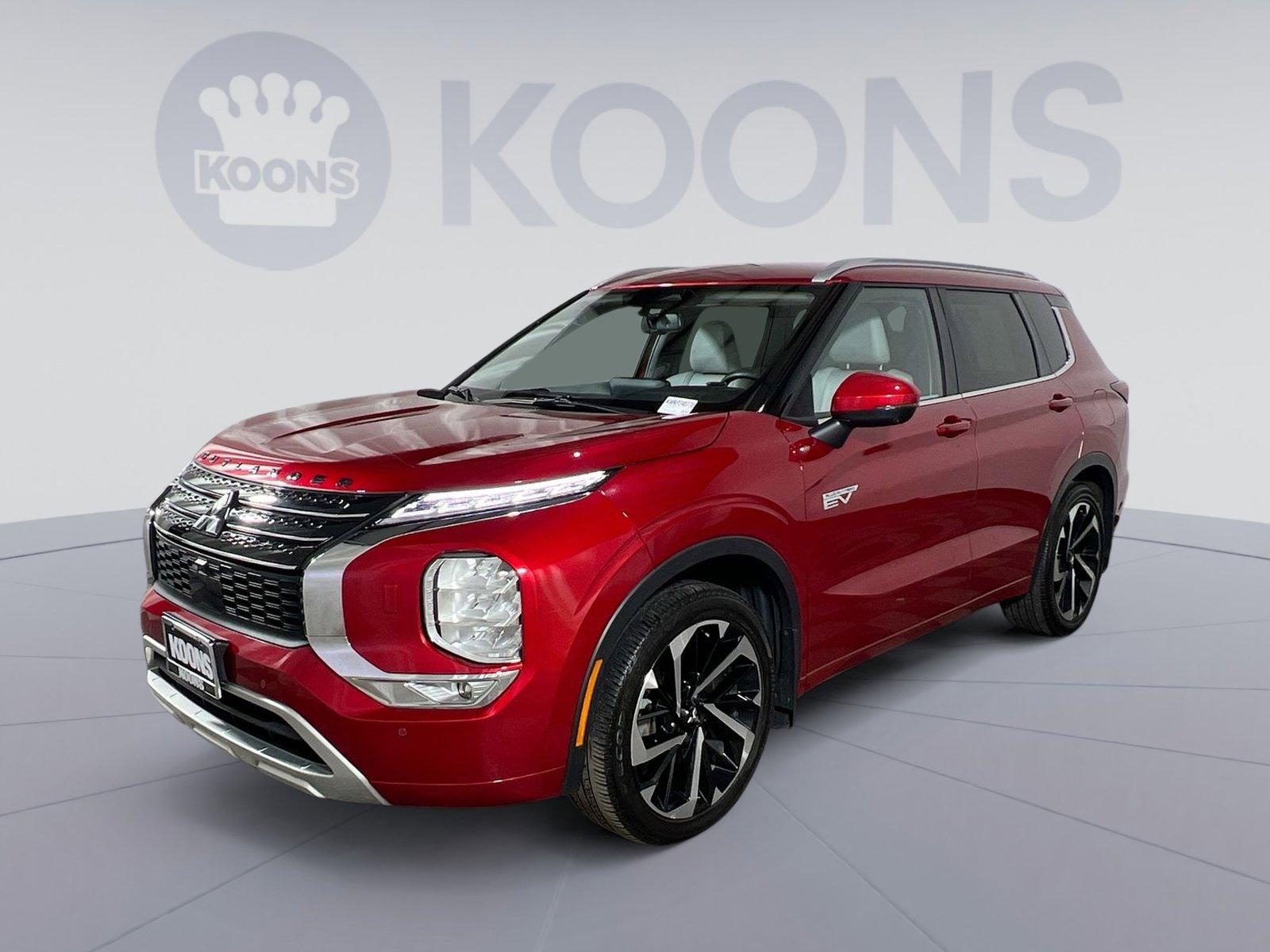 Used 2024 Mitsubishi Outlander SEL image 1