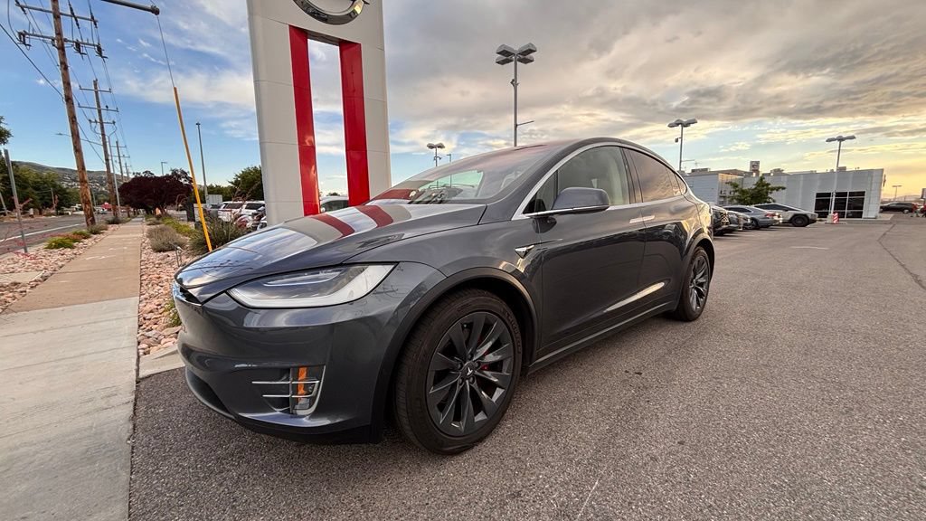 Used 2017 Tesla Model X P100D AWD/4WD image 3