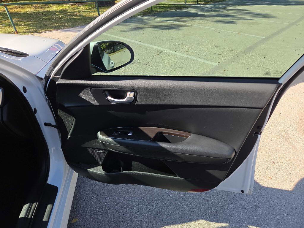 Used 2019 Kia Optima EX w/ EX Premium Package image 28