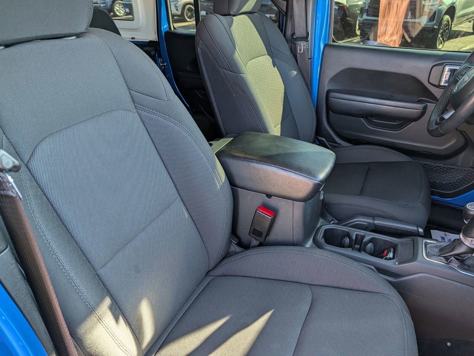 Used 2023 Jeep Wrangler Sport S image 26