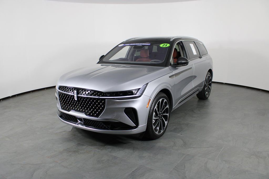 Used 2025 Lincoln Nautilus Black Label