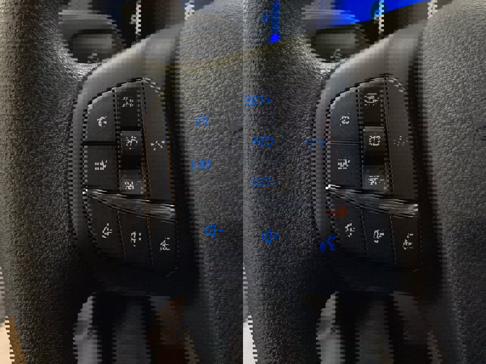 New 2026 Ford Transit 250 148 Medium Roof Extended AWD w/ Exterior Upgrade Package image 18