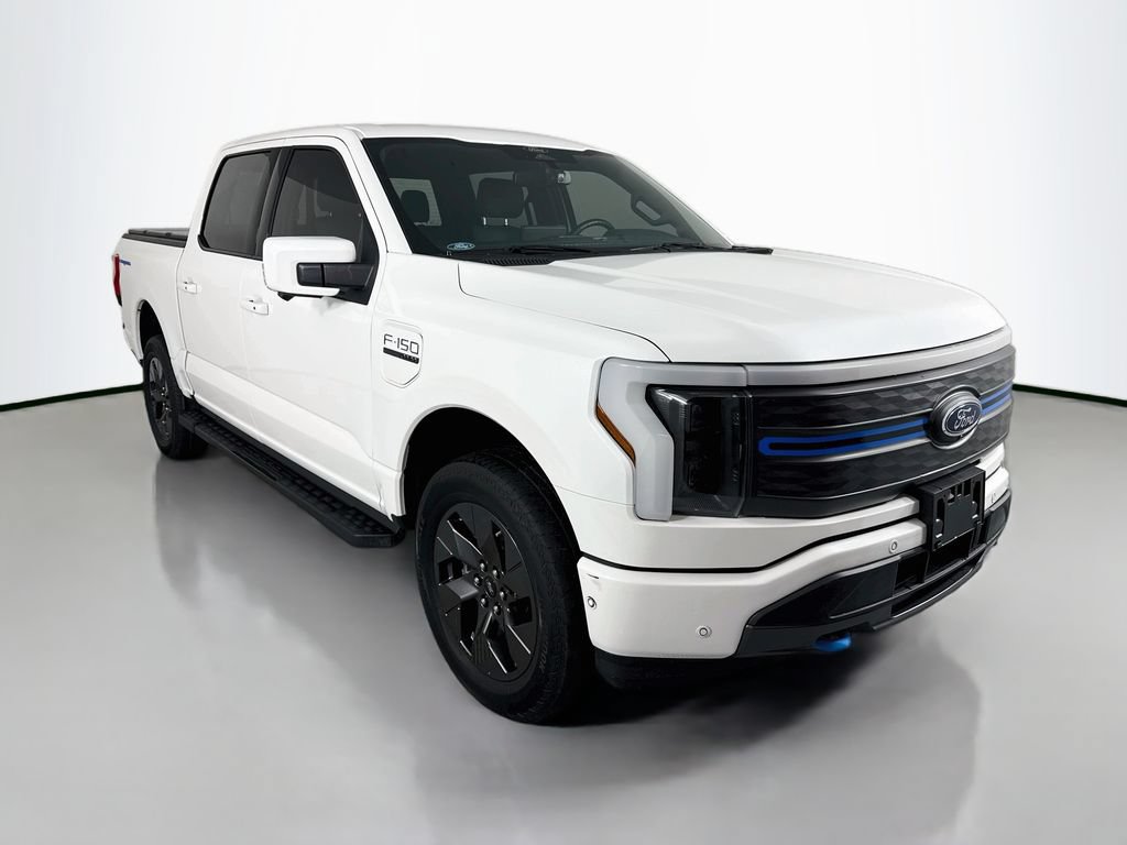 Used 2022 Ford F150 Lightning Lariat AWD/4WD image 7