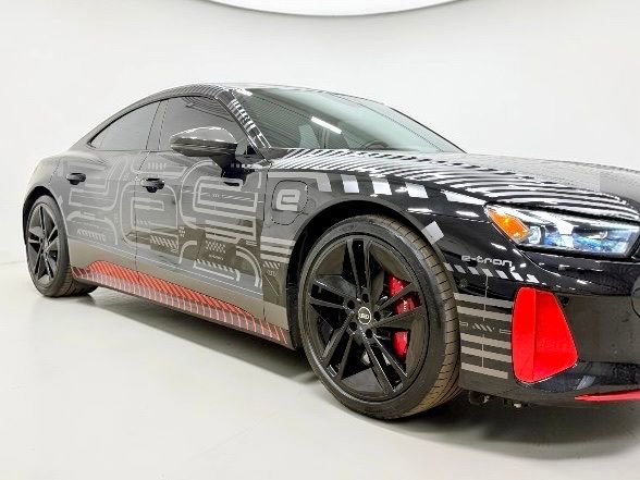 Used 2023 Audi RS e-tron GT image 12