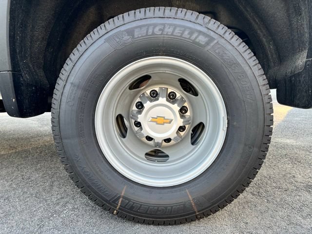 Used 2026 Chevrolet Silverado 3500 W/T AWD/4WD image 16
