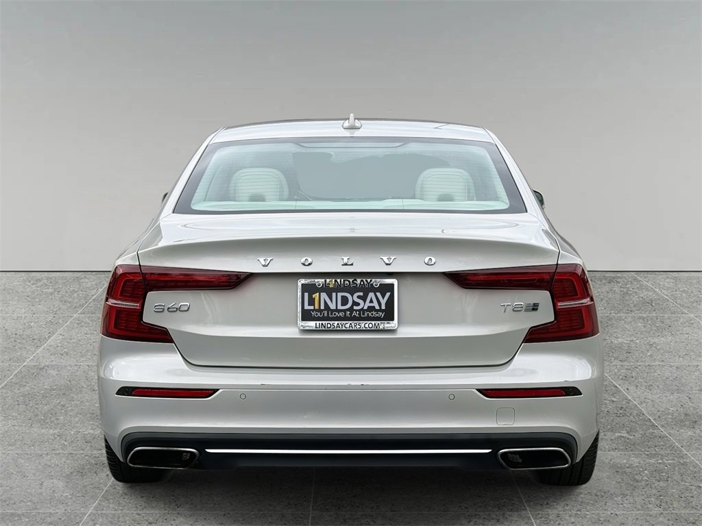 Used 2019 Volvo S60 T8 Inscription image 11