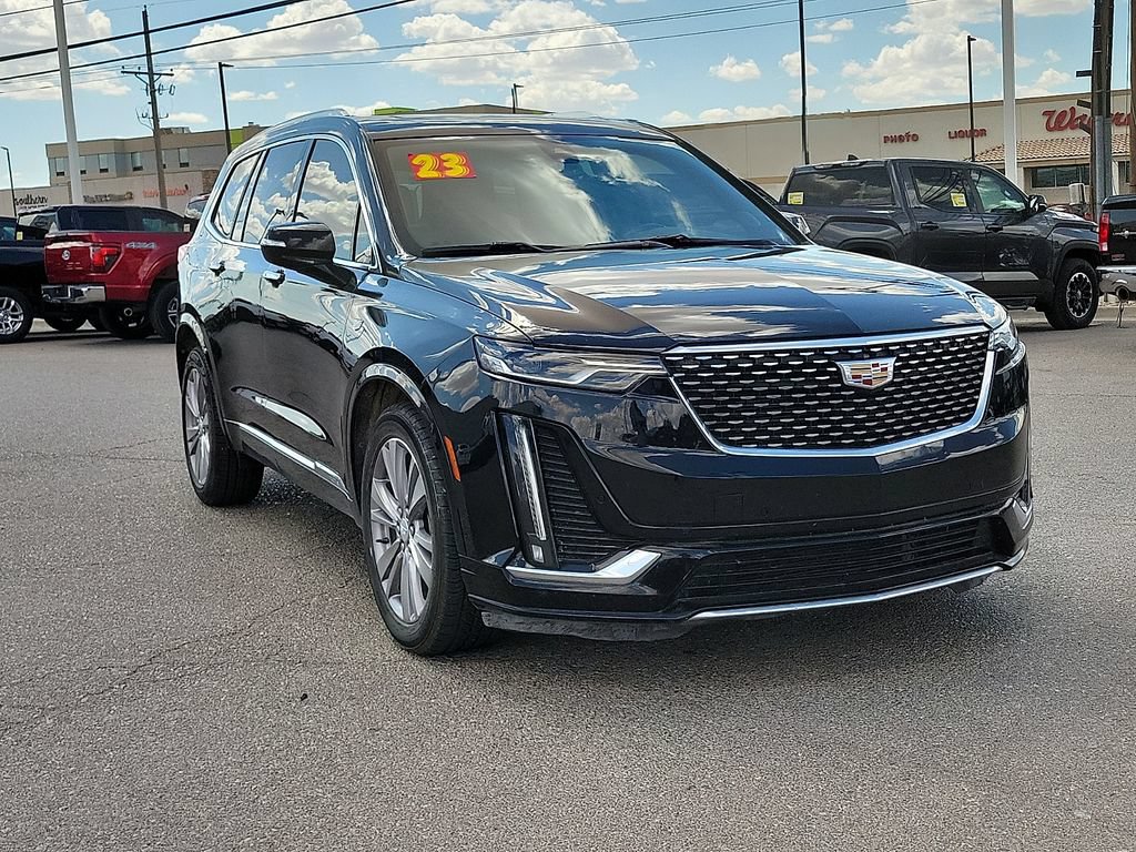 Used 2023 Cadillac XT6 Premium Luxury FWD image 2