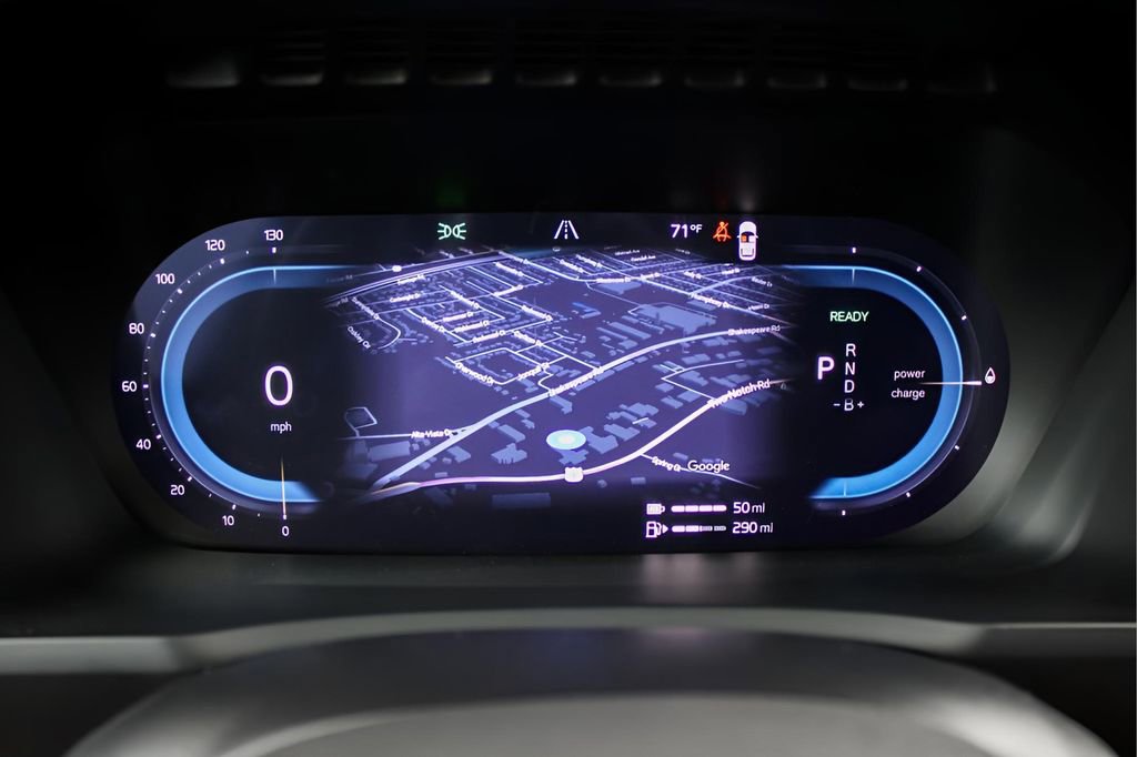 New 2025 Volvo XC90 T8 Core w/ Protection Package image 15