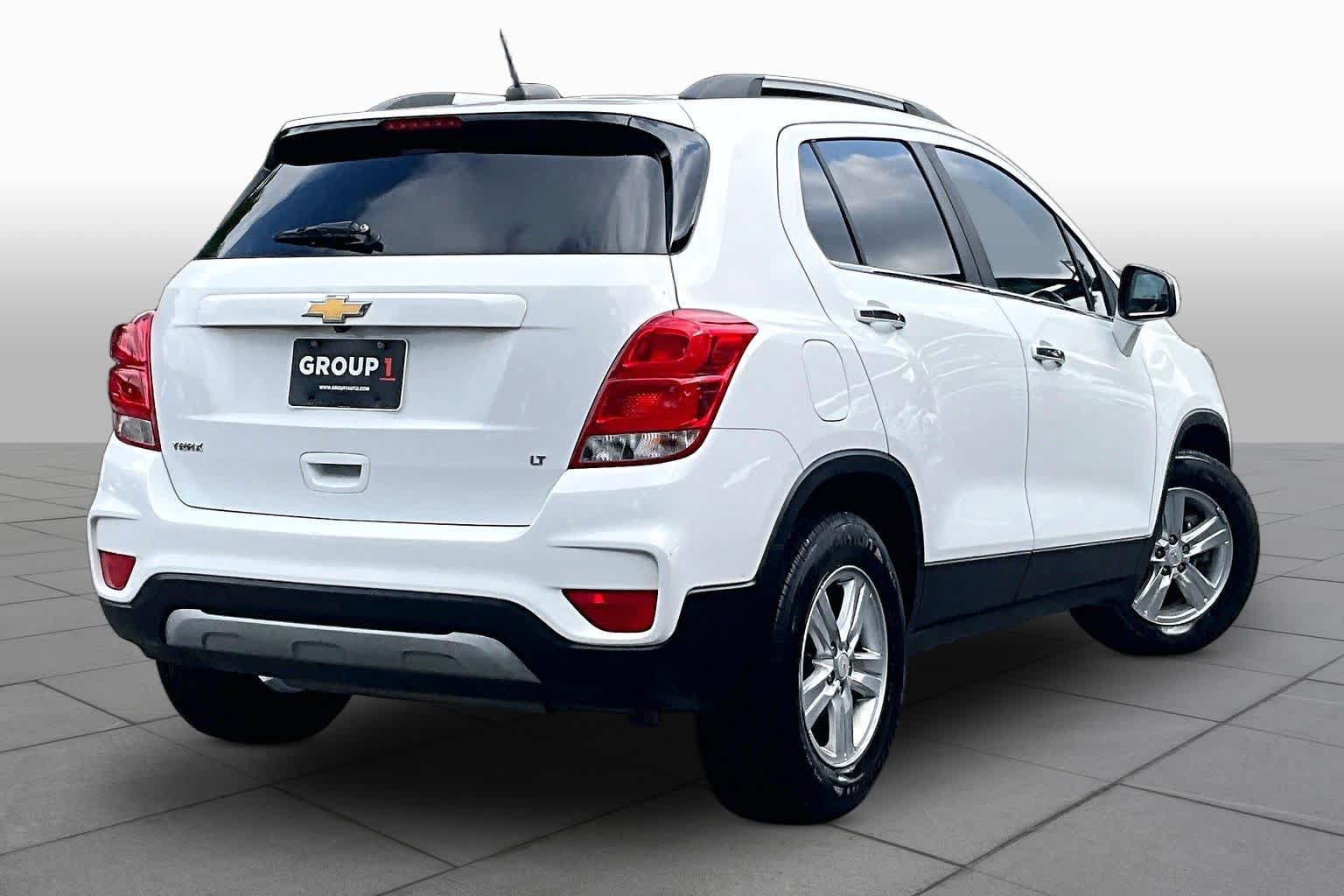 Used 2019 Chevrolet Trax LT w/ LT Convenience Package FWD image 13