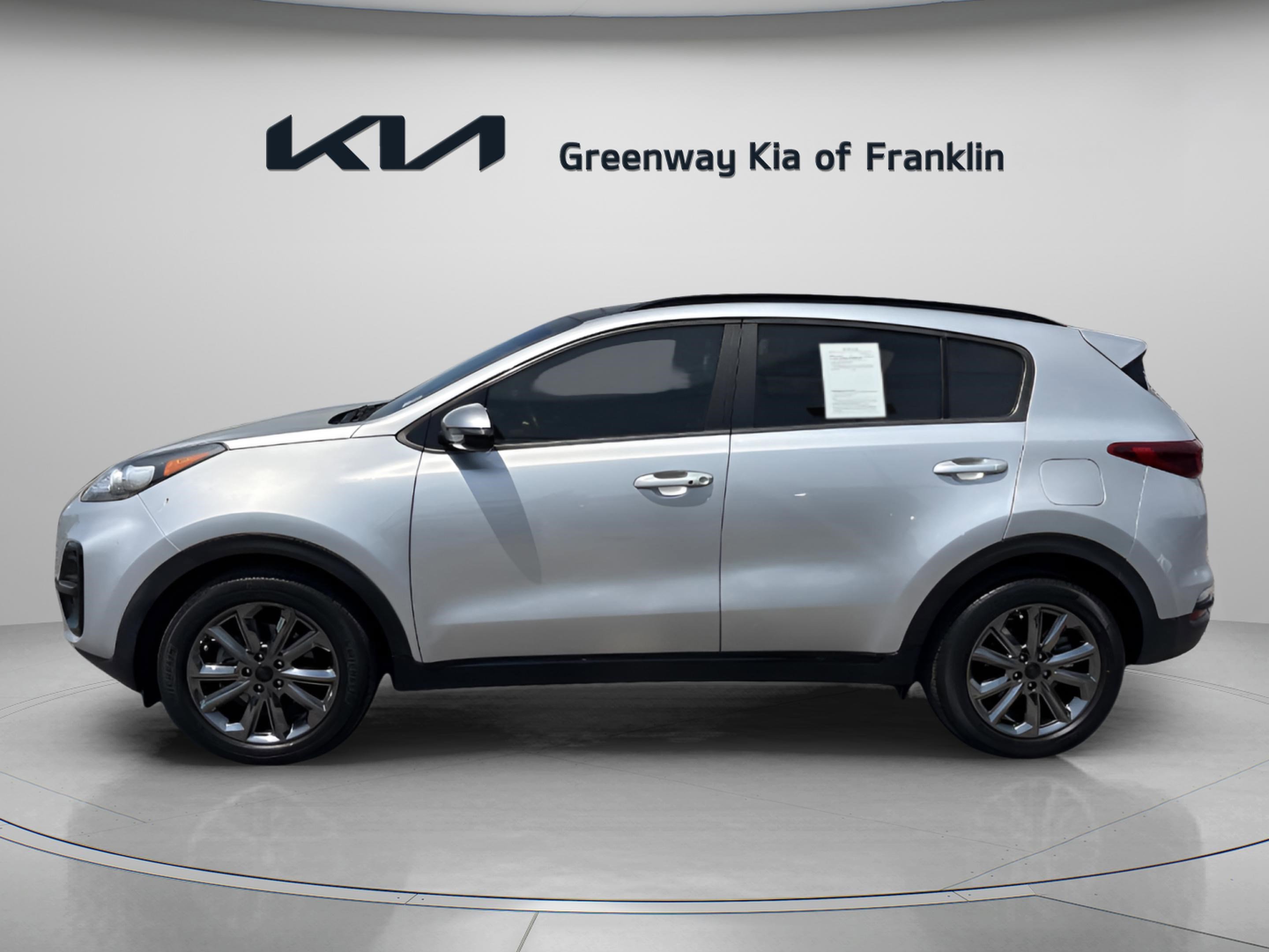 Used 2022 Kia Sportage Nightfall Edition w/ Nighfall AWD Premium Package image 4