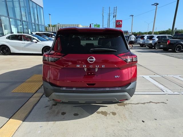 Used 2023 Nissan Rogue SV image 5