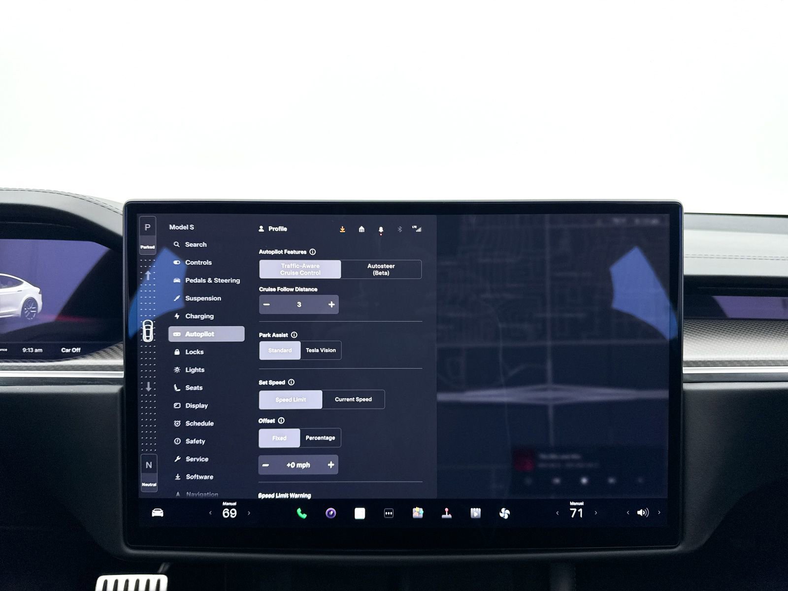 Used 2021 Tesla Model S Plaid image 9