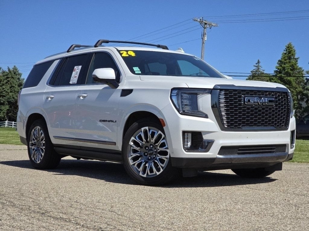 Used 2024 GMC Yukon Denali Ultimate AWD/4WD image 2