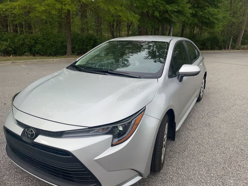 Used 2026 Toyota Corolla LE image 13