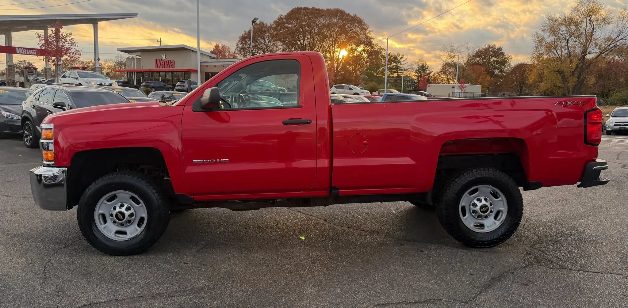 Used 2018 Chevrolet Silverado 2500 W/T w/ Snow Plow Prep Package AWD/4WD image 2