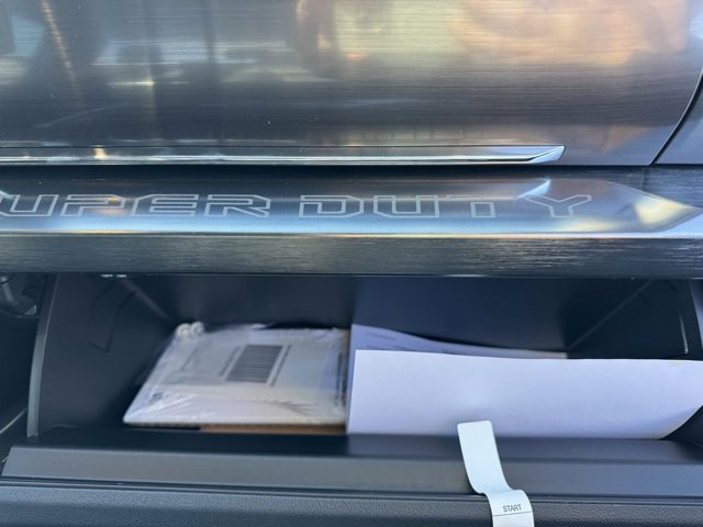 New 2025 Ford F250 Lariat w/ Lariat Ultimate Package image 39