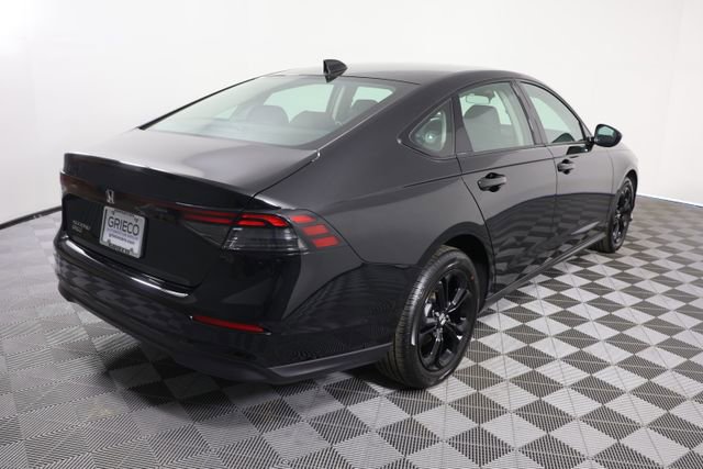 Certified 2025 Honda Accord SE image 8