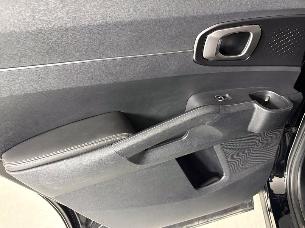 Used 2024 Kia Sorento S AWD/4WD image 36