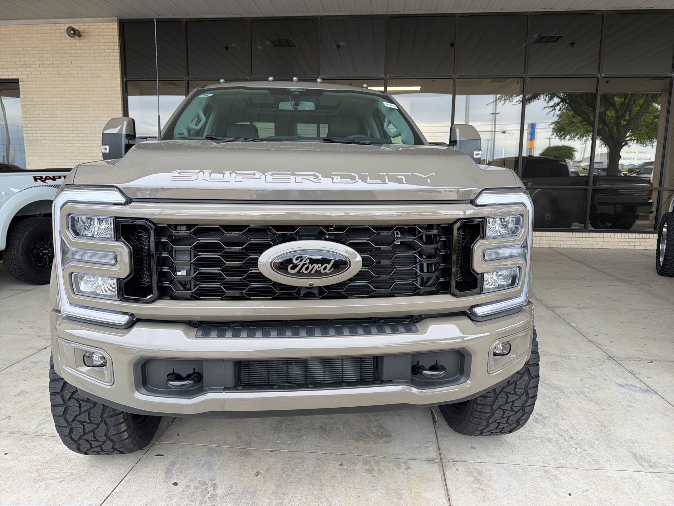 Used 2026 Ford F450 Lariat image 9