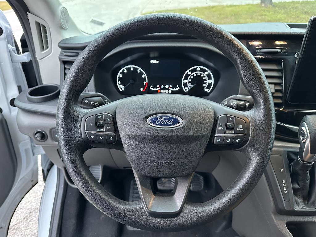 Used 2025 Ford Transit 350 XLT image 13