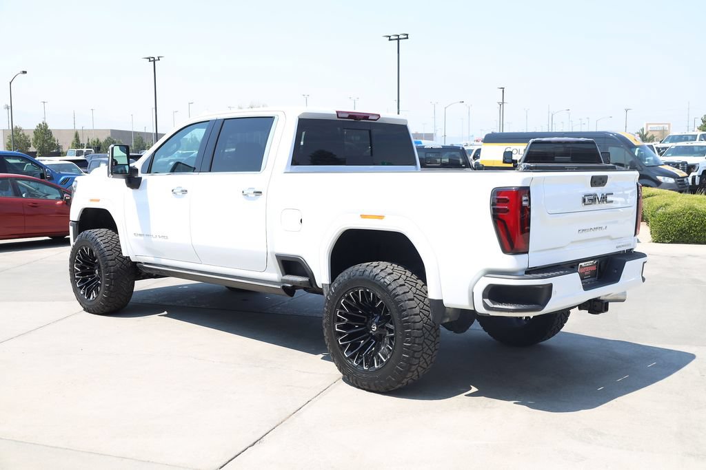 Used 2026 GMC Sierra 3500 Denali Ultimate AWD/4WD image 4